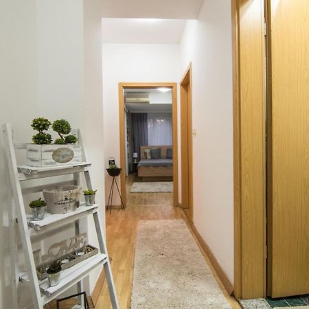 M Place Σκόπια Εξωτερικό φωτογραφία